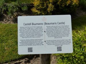 in Walisischer und Englischer Sprache