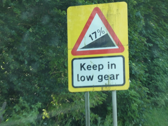 Steile Strasse mit 33% Gefälle