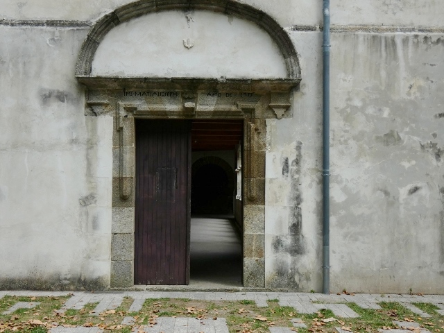 kleine offene Kirche