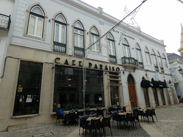 Kaffeetrinken in Tomar, Portugal