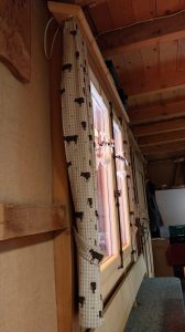 Und diese Kuh-Vorhänge, einfach entzückend