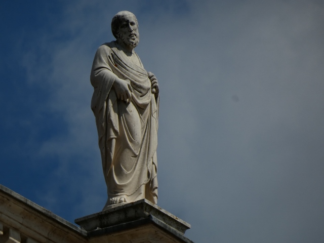 Heiliger auf dem Domdach