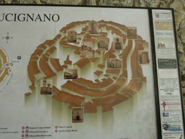 Lucignano, ringförmige Mauer