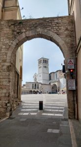 Eingang zur Basilica di San Francesco