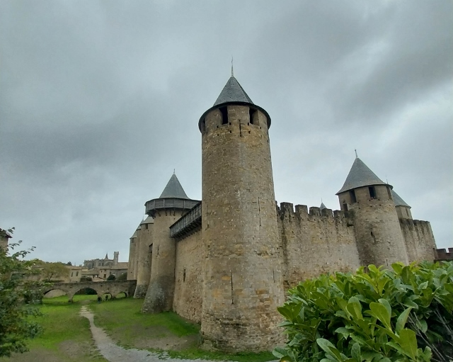 Château Comtal das Schloss inmitte der Stadt