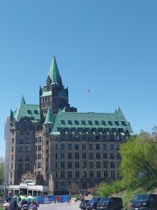 Parlamentsgebäude Ost Blog