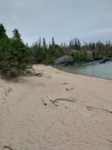 Süsswassersee mit Sandstrand