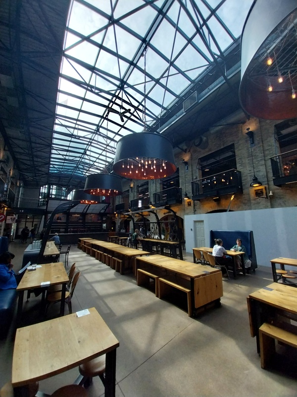 Die Markthalle zum verweilen