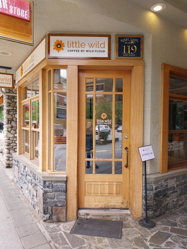 "little wild" - aha, wir besitzen eine Kaffeestube