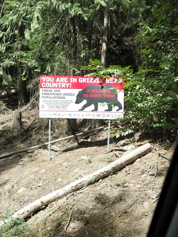 Achtung Grizzly Bärengebiet