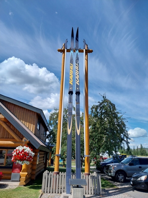 Die längsten Langlaufskier der Welt
