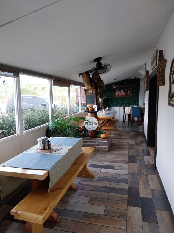 Quesos Dona Lala, so ein hübsches Restaurant