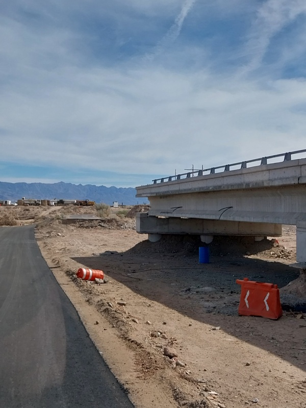 Brückenbau in Baja California