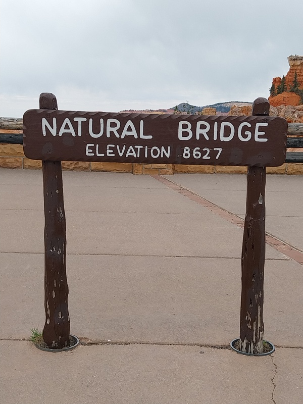 Natural Bridge 8627 feet / 2630 Meter