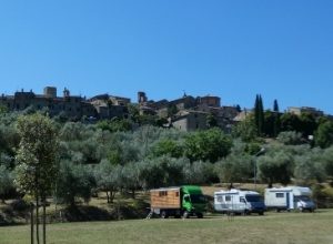 Ob uns das Städtchen